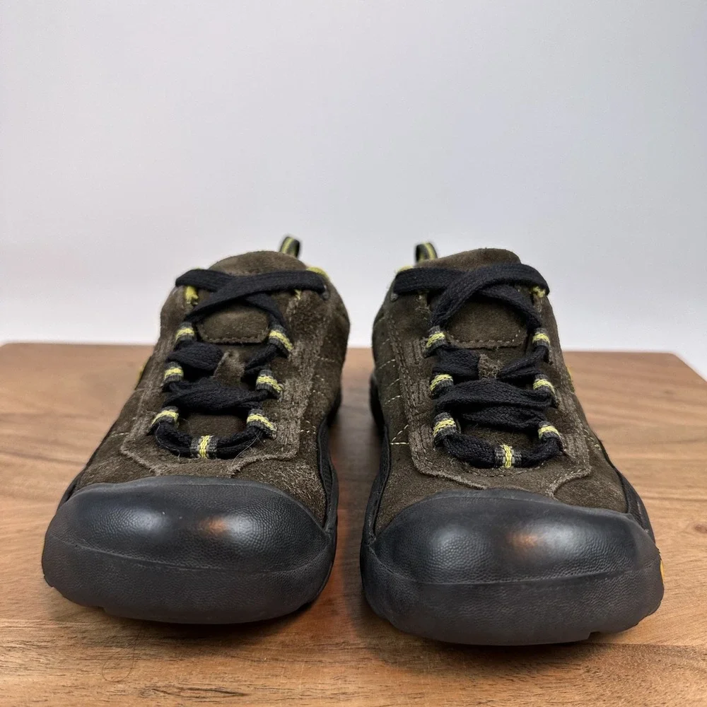 Big Kids Keen Brown Suede Closed Toe Outdoor Hiking Comfort Sneaker Size 1 Y GUC